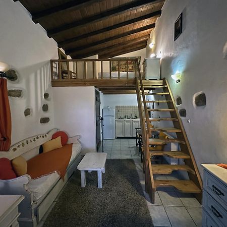 Porfyrousa Traditional Hotel Milopotamos  Екстериор снимка