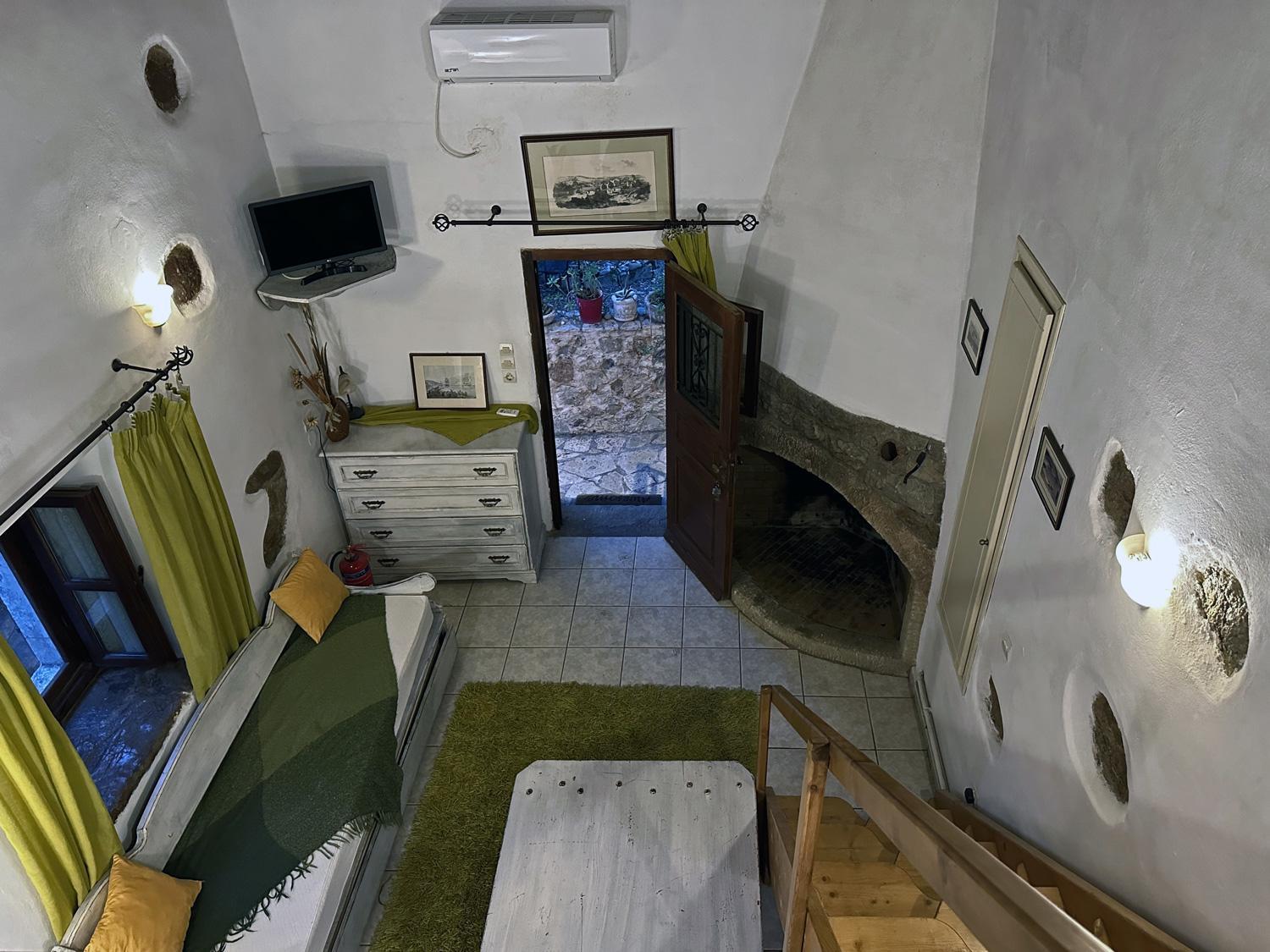 Porfyrousa Traditional Hotel Milopotamos  Екстериор снимка